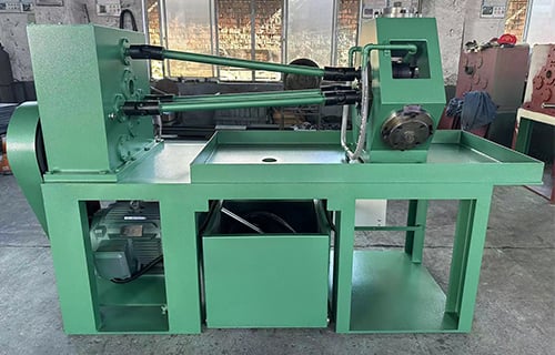 Extruded finned tube machine